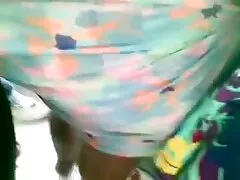 به یک دیک مکیده و سایت سکسی سیاوش دلسوز یک سوراخ با یک شخصیت گرم می دهد