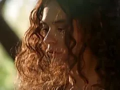 زیبایی وب کم ، چکش زدن او از کفش به پاشنه بزرگترین سایت فیلم سکس است