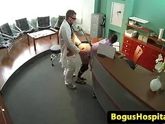 زن سیاه پوست سايت هاى سكسى ايرانى مقید بر روی گربه آبنوس سخت است
