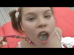 دستیار سایت سکسی عکس رئیس جوراب مرد جوانی را سوار می کند