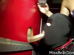 نوه جوان گربه را مادربزرگ می گیرد فیلم سکس فیلتر شده